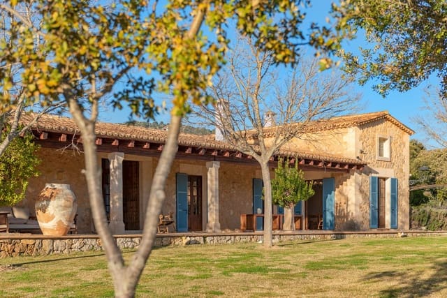 5 soveværelse Finca/Landehus til salg i Campanet med swimmingpool garage - € 7.500.000 (Ref: 8352007)