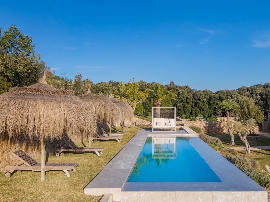 5 soveværelse Finca/Landehus til salg i Campanet med swimmingpool garage - € 7.500.000 (Ref: 8352007)