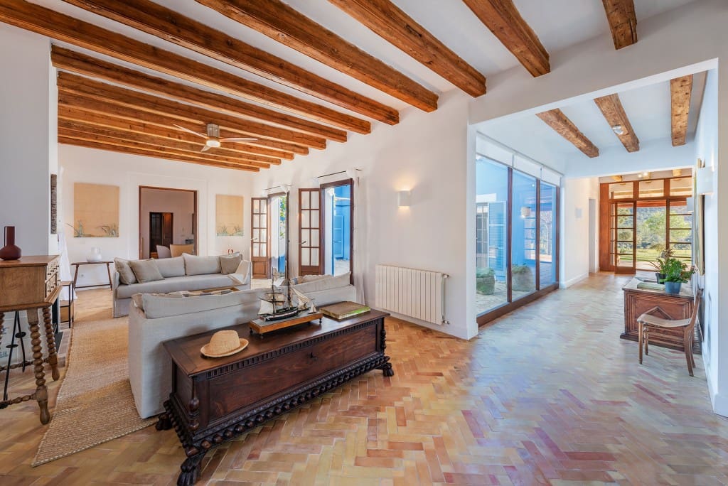 5 soveværelse Finca/Landehus til salg i Campanet med swimmingpool garage - € 7.500.000 (Ref: 8352007)