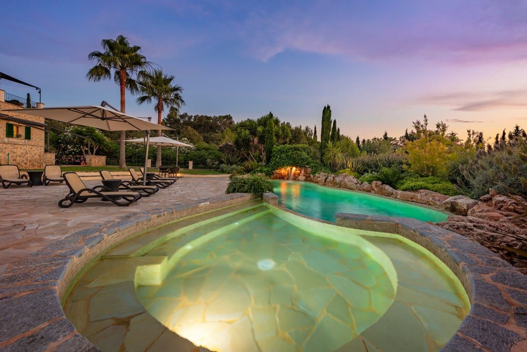 4 bedroom Finca/Country House for sale in Sencelles with pool garage - € 2,950,000 (Ref: 8352017)