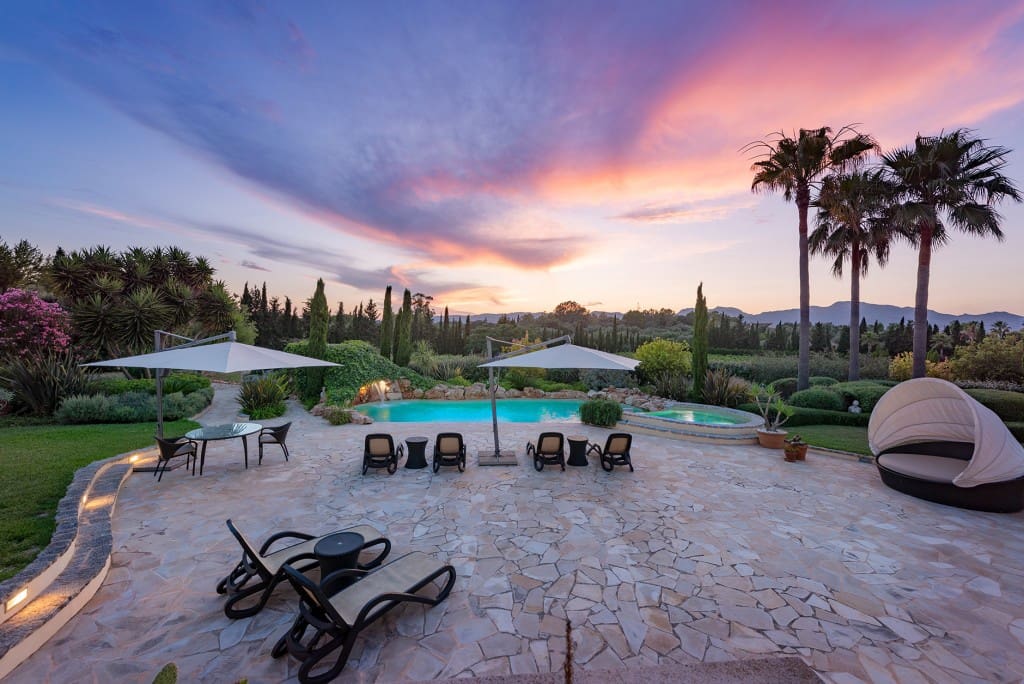 4 bedroom Finca/Country House for sale in Sencelles with pool garage - € 2,950,000 (Ref: 8352017)