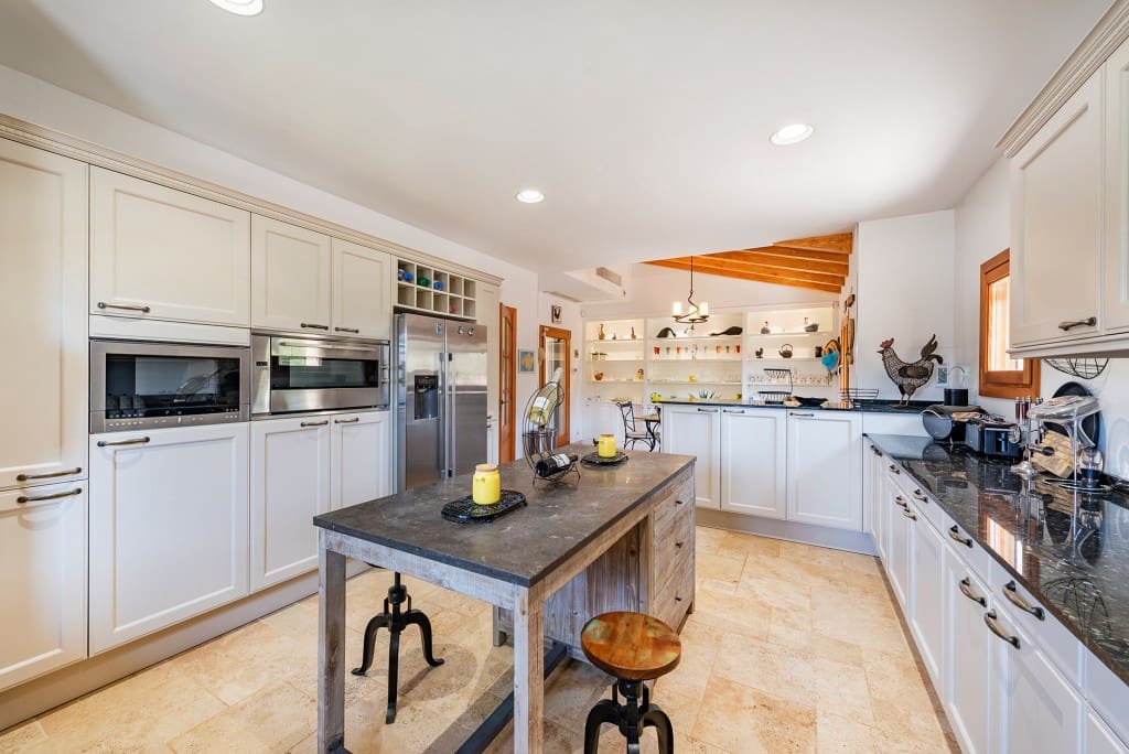 4 bedroom Finca/Country House for sale in Sencelles with pool garage - € 2,950,000 (Ref: 8352017)