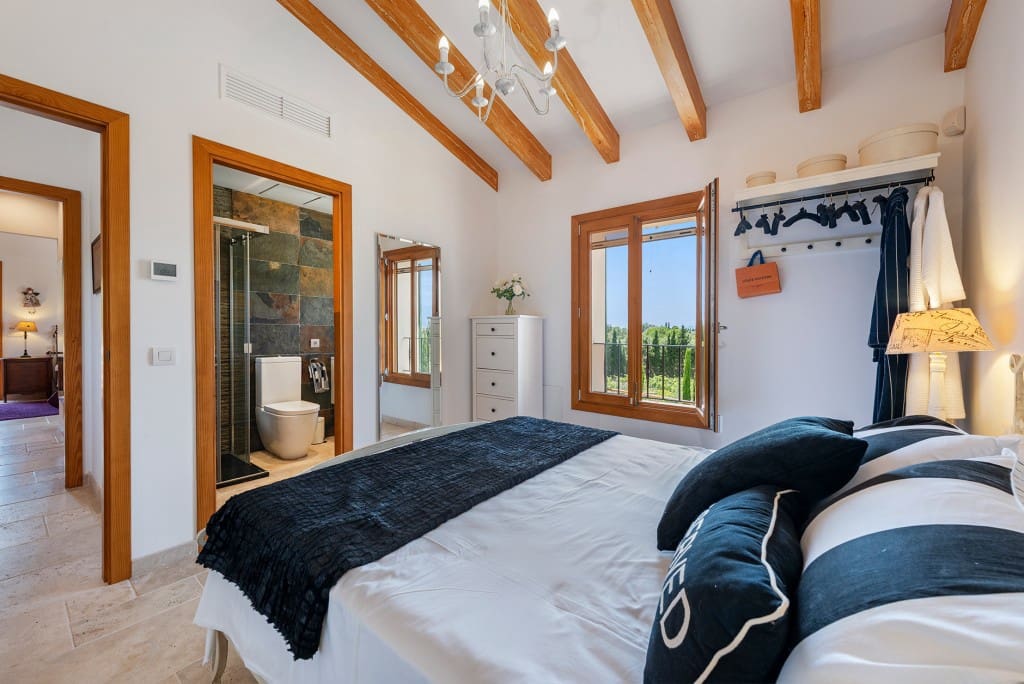 4 bedroom Finca/Country House for sale in Sencelles with pool garage - € 2,950,000 (Ref: 8352017)