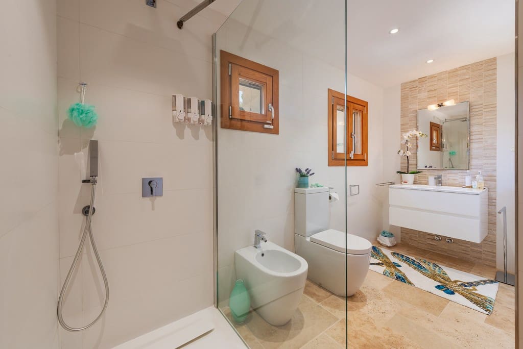 4 bedroom Finca/Country House for sale in Sencelles with pool garage - € 2,950,000 (Ref: 8352017)