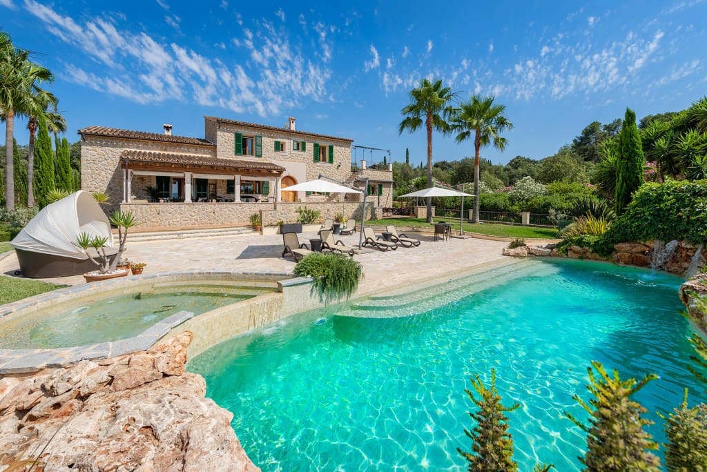 4 bedroom Finca/Country House for sale in Sencelles with pool garage - € 2,950,000 (Ref: 8352017)