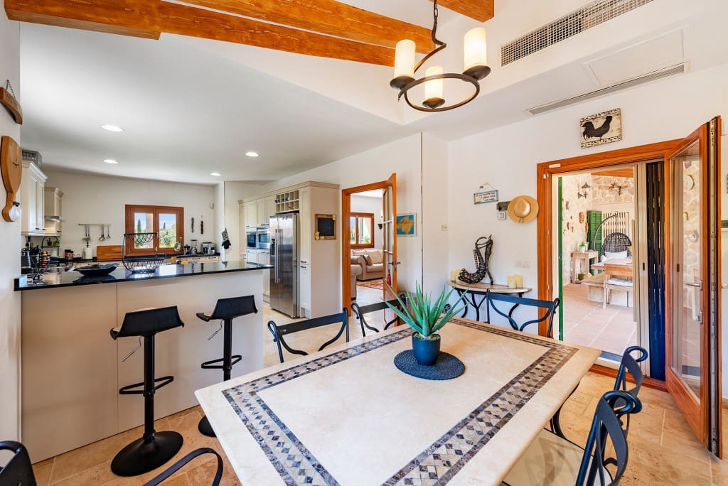 4 bedroom Finca/Country House for sale in Sencelles with pool garage - € 2,950,000 (Ref: 8352017)