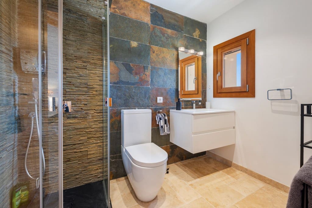 4 bedroom Finca/Country House for sale in Sencelles with pool garage - € 2,950,000 (Ref: 8352017)