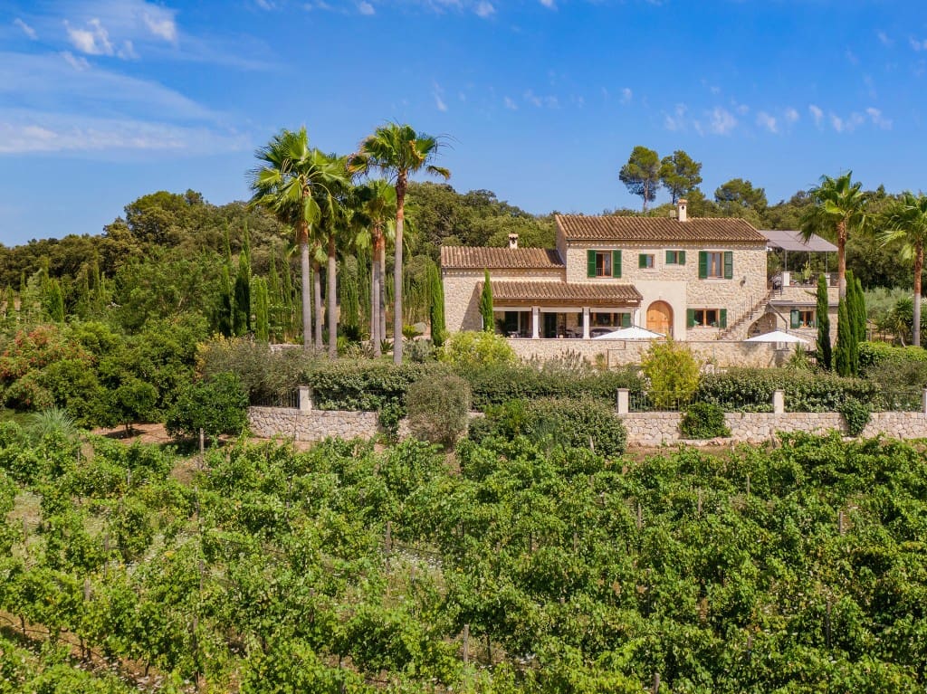 4 bedroom Finca/Country House for sale in Sencelles with pool garage - € 2,950,000 (Ref: 8352017)