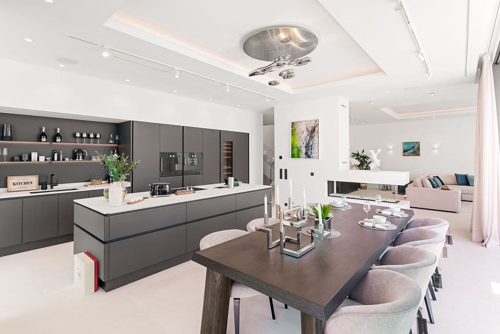 6 sypialnia Willa na sprzedaż w Puerto de Andratx z basenem garażem - 12 800 000 € (Ref: 8352041)