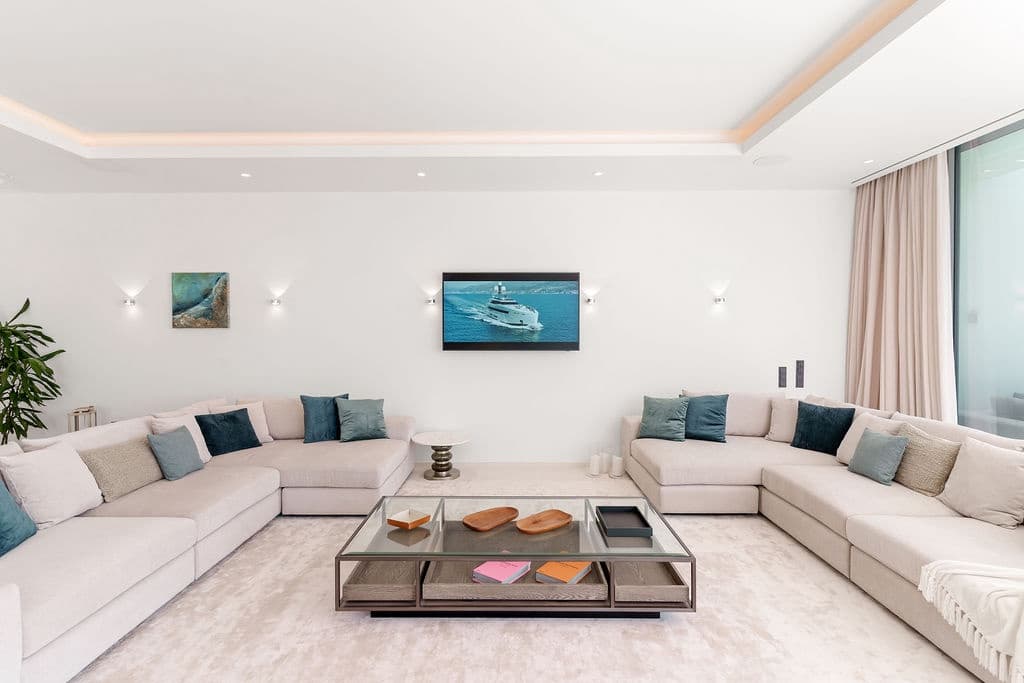 6 sypialnia Willa na sprzedaż w Puerto de Andratx z basenem garażem - 12 800 000 € (Ref: 8352041)