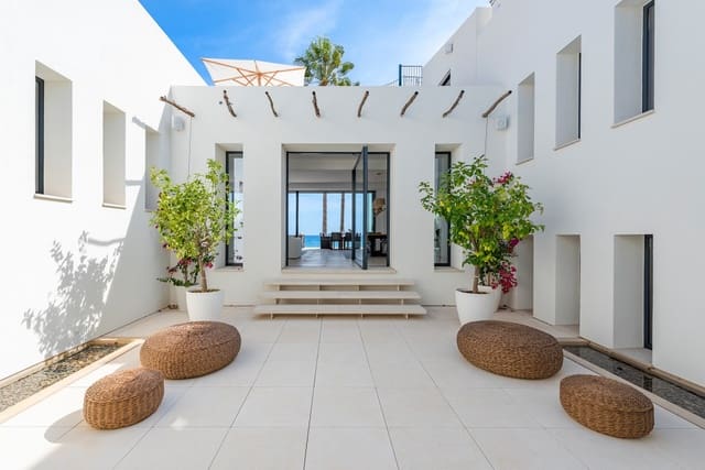 4 soveværelse Villa til salg i Port Verd, Son Servera med swimmingpool garage - € 6.250.000 (Ref: 8352047)