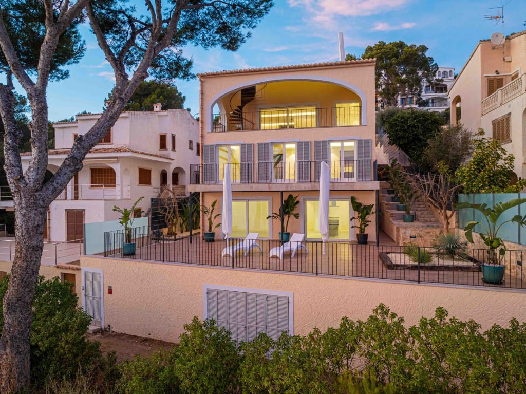 6 soveværelse Villa til salg i Alcudia med swimmingpool garage - € 4.300.000 (Ref: 8352086)