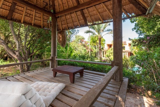 Chalet de 3 habitaciones en Mal Pas-Bon Aire, Alcúdia en venta con piscina garaje - 1.950.000 € (Ref: 8352098)