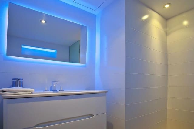 Apartamento de 2 habitaciones en Puerto de Andratx, Andratx en venta con piscina - 540.000 € (Ref: 8419382)