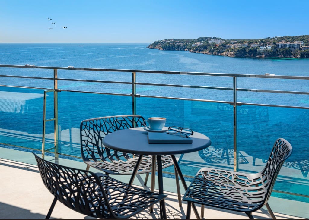 3 bedroom Apartment for sale in Palmanova with pool garage - € 995,000 (Ref: 8428584)