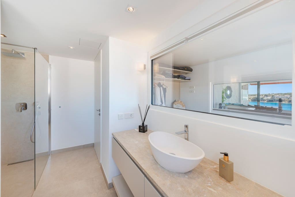 3 bedroom Apartment for sale in Palmanova with pool garage - € 995,000 (Ref: 8428584)