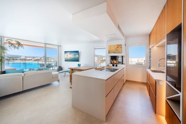 3 makuuhuone Huoneisto myytävänä paikassa Palmanova, Calvià mukana uima-altaan 
autotalli - 995 000 € (Ref: 8428584)