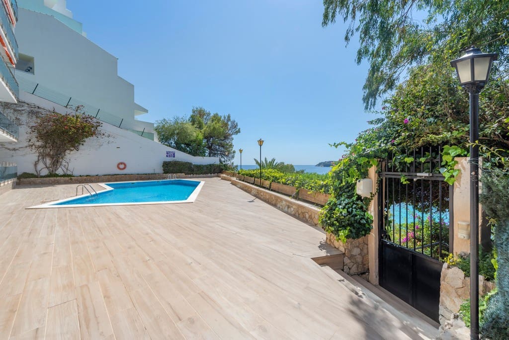 3 bedroom Apartment for sale in Palmanova with pool garage - € 995,000 (Ref: 8428584)