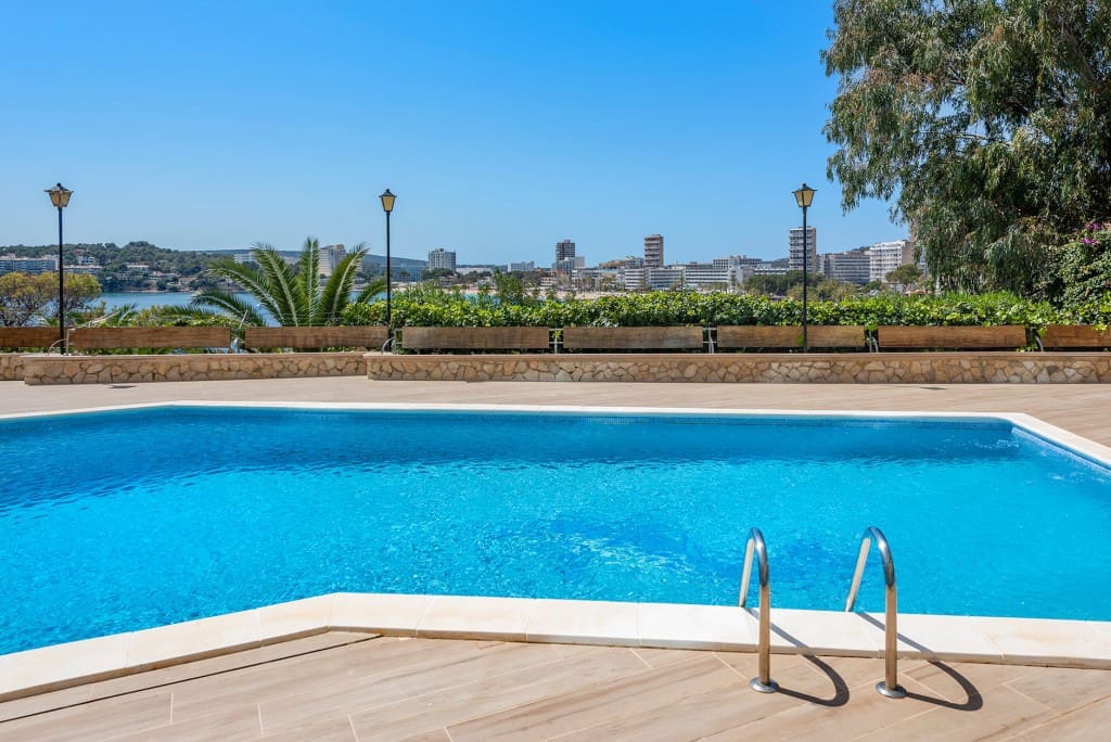 3 bedroom Apartment for sale in Palmanova with pool garage - € 995,000 (Ref: 8428584)