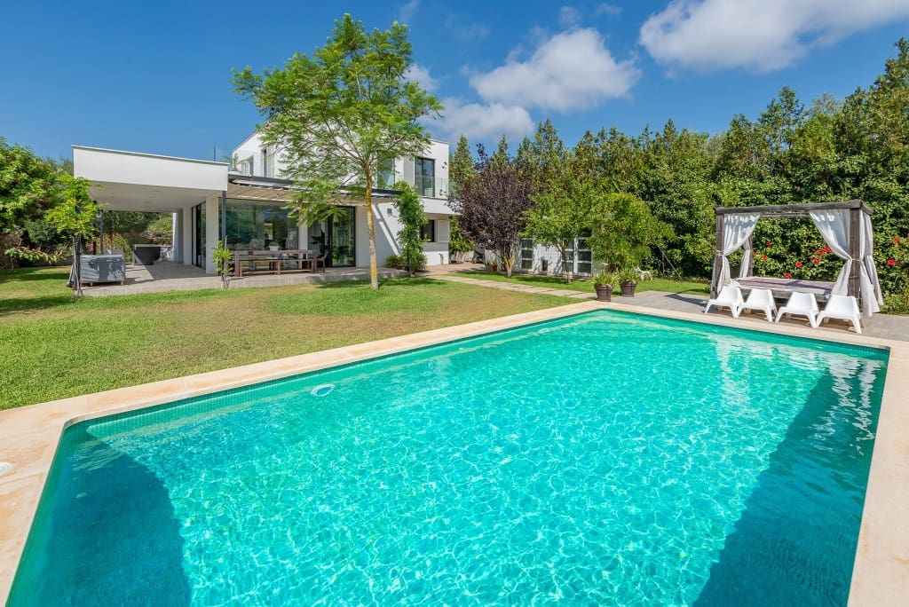 4 soveværelse Villa til salg i Pollensa / Pollenca med swimmingpool - € 1.160.000 (Ref: 8436770)
