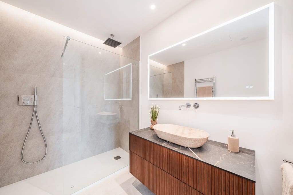 3 bedroom Apartment for sale in Palma de Mallorca with garage - € 2,045,000 (Ref: 8436772)