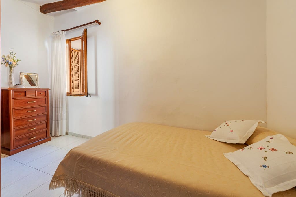 4 soveværelse Byhus til salg i Caimari med garage - € 450.000 (Ref: 8451943)