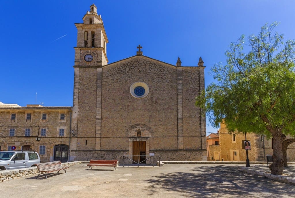 4 soveværelse Byhus til salg i Caimari med garage - € 450.000 (Ref: 8451943)