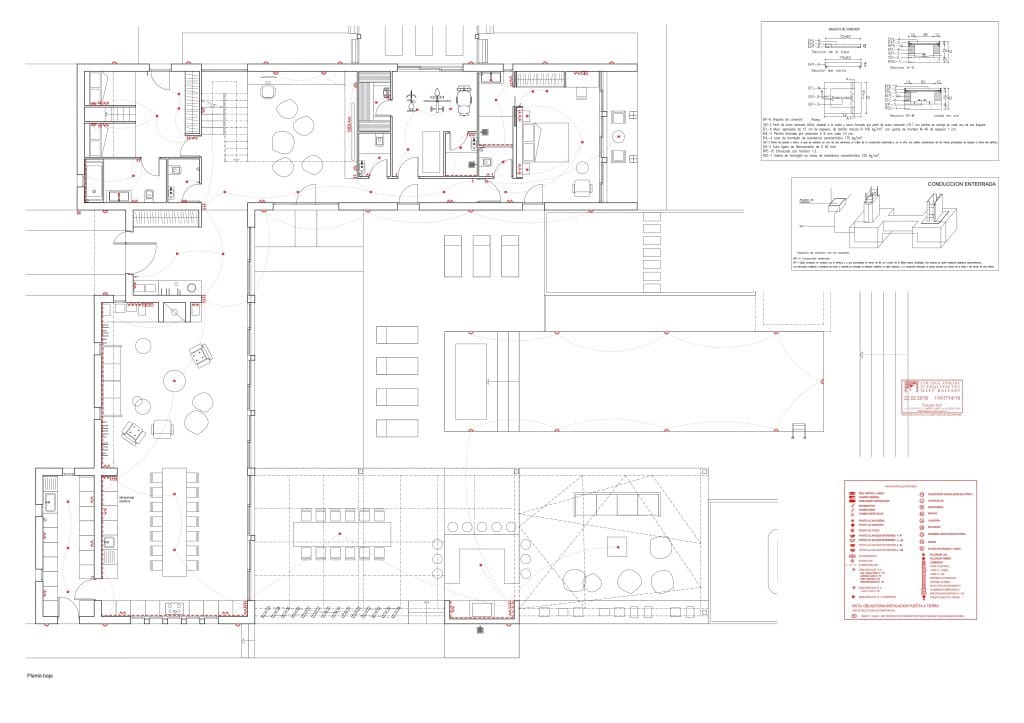 6 soveværelse Finca/Landehus til salg i Ses Salines med swimmingpool - € 2.950.000 (Ref: 8574145)