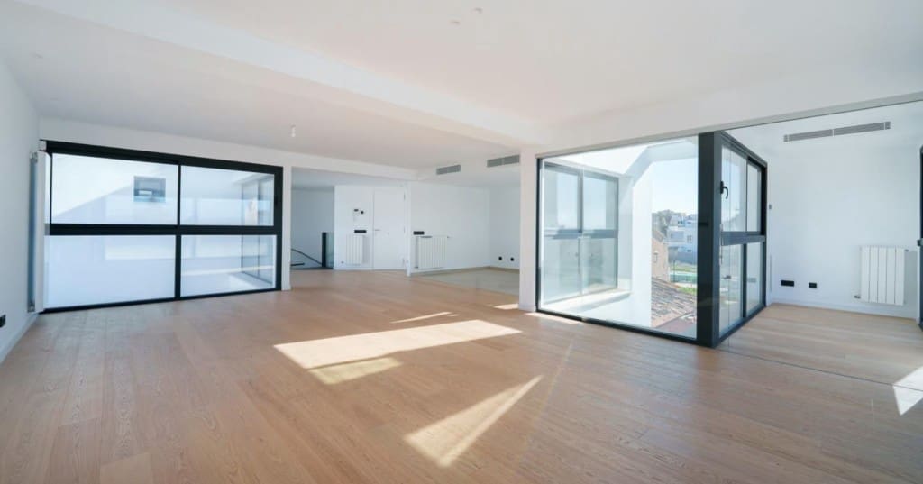 4 soveværelse Byhus til salg i Es Molinar / El Molinar med garage - € 3.980.000 (Ref: 8576366)