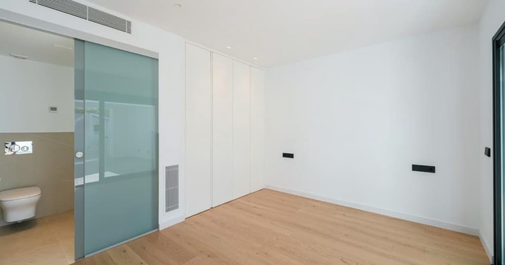 4 soveværelse Byhus til salg i Es Molinar / El Molinar med garage - € 3.980.000 (Ref: 8576366)