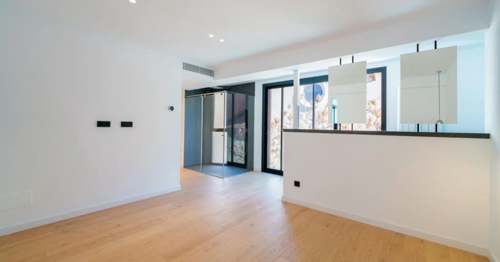 4 soveværelse Byhus til salg i Es Molinar / El Molinar med garage - € 3.980.000 (Ref: 8576366)