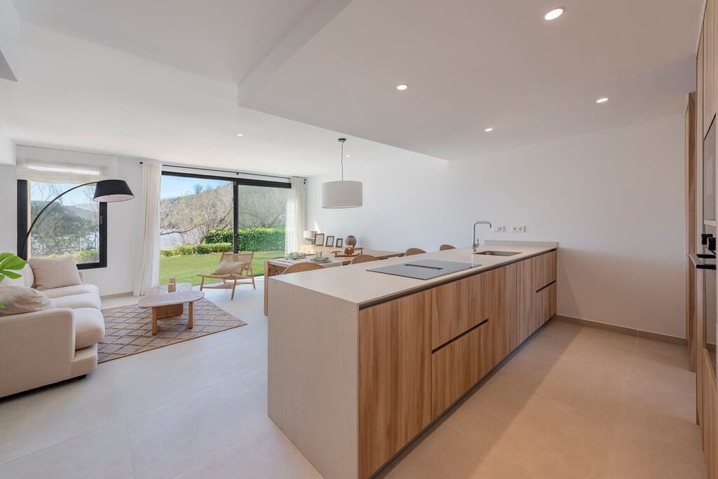 3 bedroom Townhouse for sale in Puerto de Alcudia with pool - € 740,000 (Ref: 8599327)
