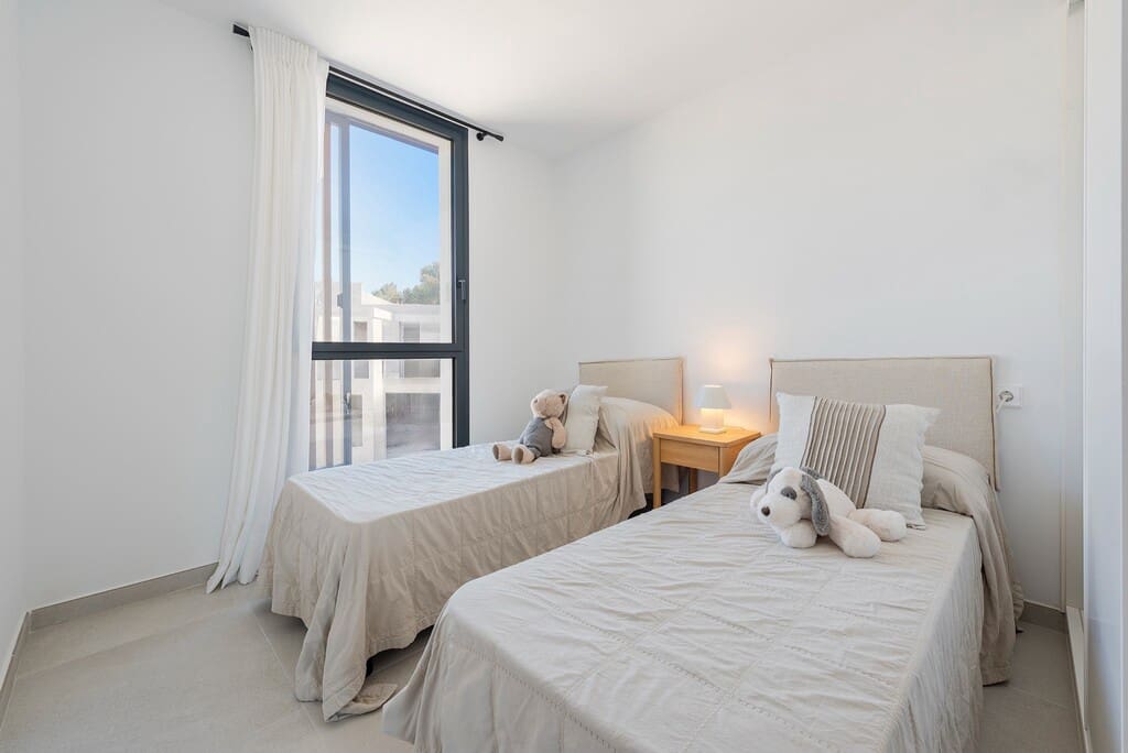3 bedroom Townhouse for sale in Puerto de Alcudia with pool - € 740,000 (Ref: 8599327)