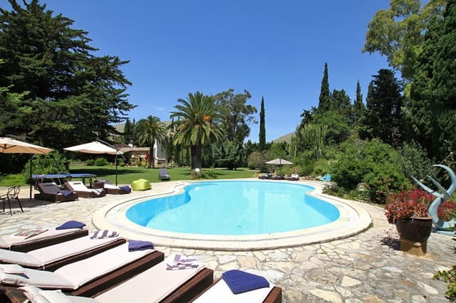 7 soveværelse Finca/Landehus til salg i Port de Pollença, Pollensa / Pollença med swimmingpool garage - € 2.650.000 (Ref: 8599341)