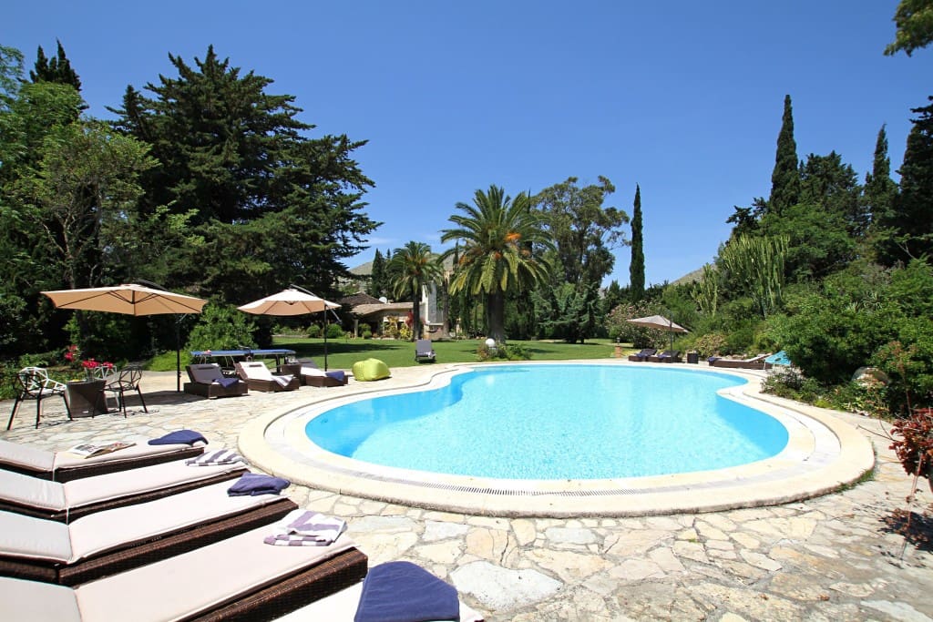 7 soveværelse Finca/Landehus til salg i Pollensa / Pollenca med swimmingpool garage - € 2.650.000 (Ref: 8599341)