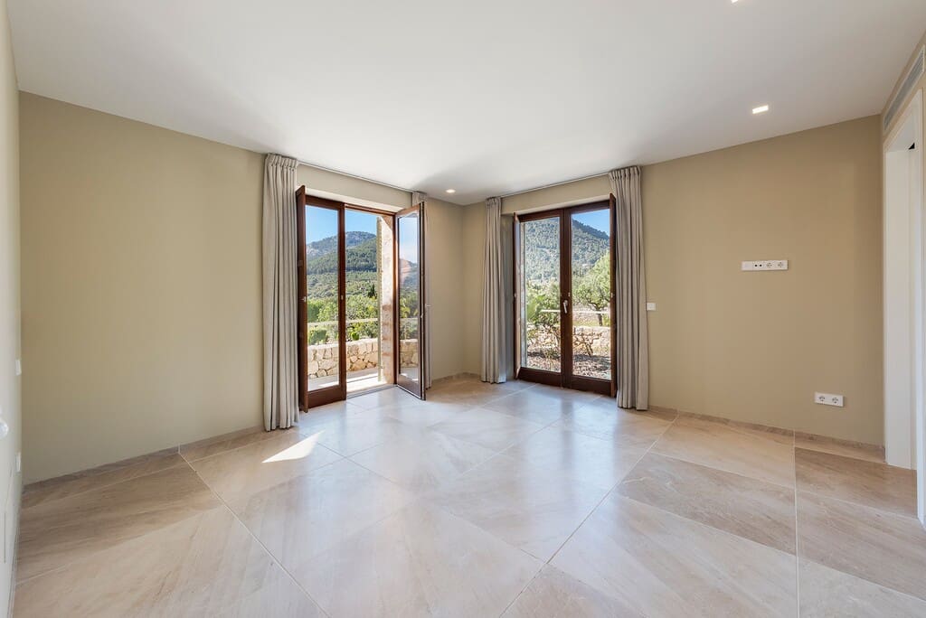 7 bedroom Finca/Country House for sale in Alaro with pool garage - € 9,950,000 (Ref: 8599342)