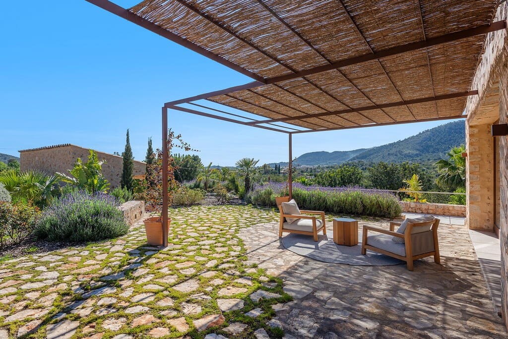 7 bedroom Finca/Country House for sale in Alaro with pool garage - € 9,950,000 (Ref: 8599342)