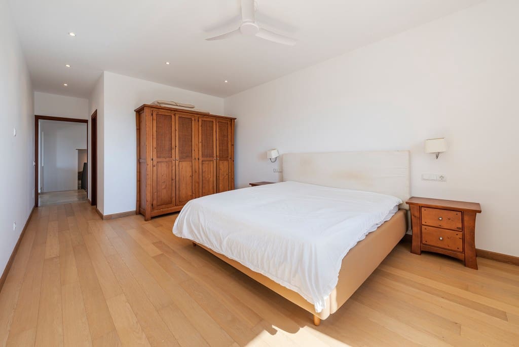 5 soveværelse Finca/Landehus til salg i Cala Murada med swimmingpool garage - € 3.890.000 (Ref: 8599351)