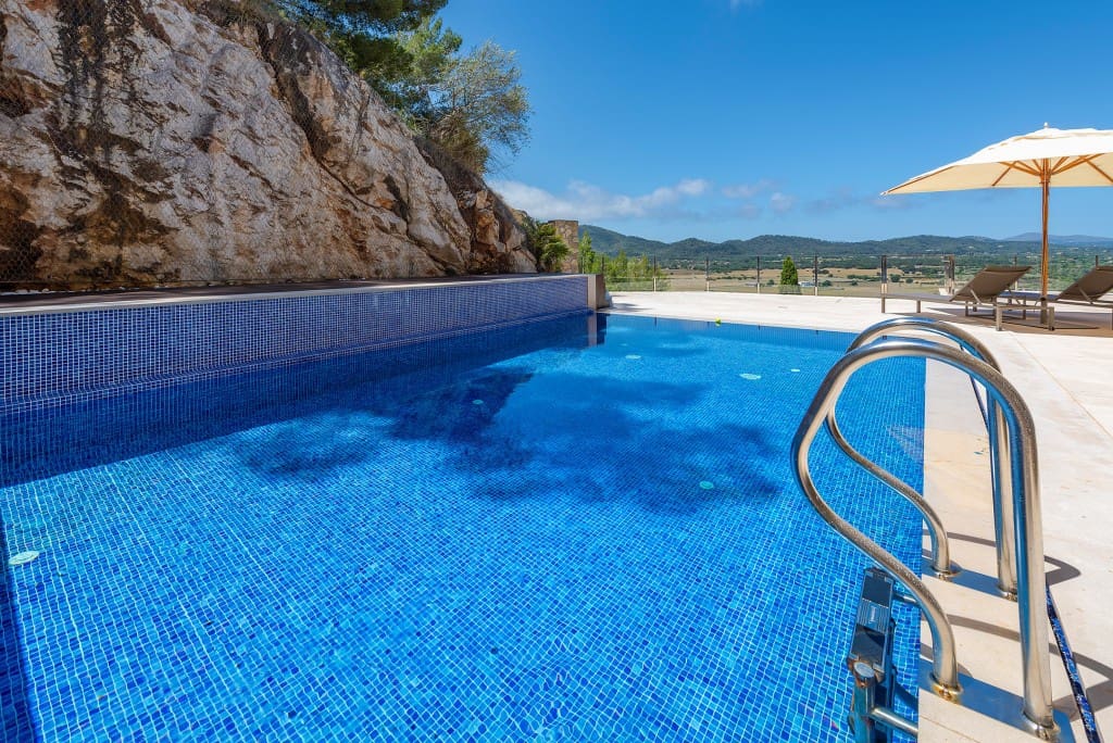 5 soveværelse Villa til salg i Canyamel med swimmingpool - € 2.800.000 (Ref: 8599352)