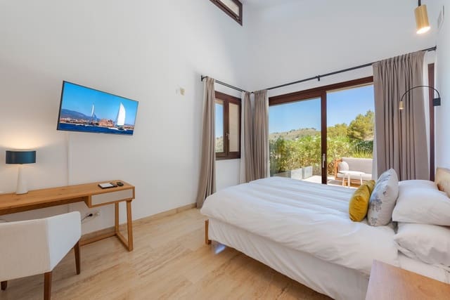 5 Zimmer Villa zu verkaufen in Canyamel, Capdepera mit Pool - 2.800.000 € (Ref: 8599352)