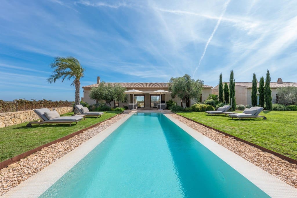 4 soverom Villa til salgs i Binissalem med svømmebasseng garasje - € 3 995 000 (Ref: 8599371)