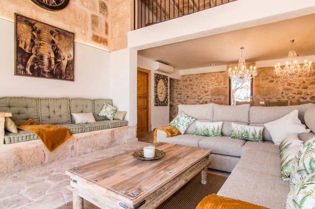 5 soveværelse Finca/Landehus til salg i Llucmajor med swimmingpool garage - € 2.980.000 (Ref: 8599377)