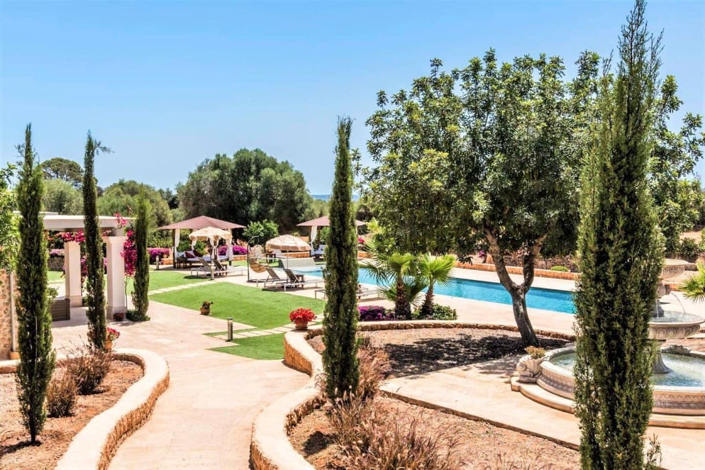 5 slaapkamer Finca/Landhuis te koop in Llucmajor met zwembad garage - € 2.980.000 (Ref: 8599377)