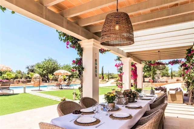 5 soveværelse Finca/Landehus til salg i Llucmajor med swimmingpool garage - € 2.980.000 (Ref: 8599377)