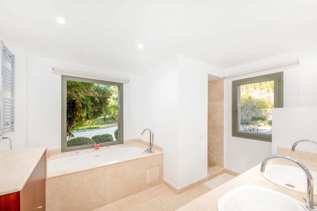 5 slaapkamer Finca/Landhuis te koop in Esporles met zwembad - € 1.650.000 (Ref: 8619734)