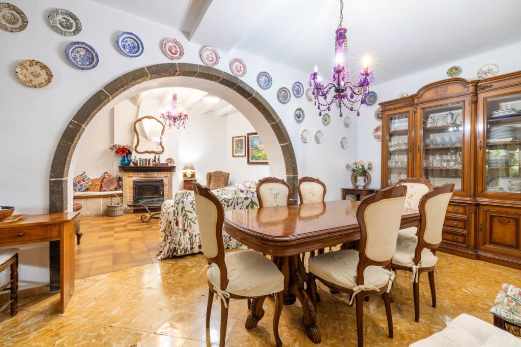 3 soveværelse Finca/Landehus til salg i Biniaraix med swimmingpool garage - € 2.300.000 (Ref: 8648064)