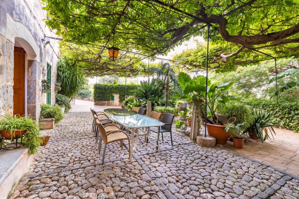 3 soveværelse Finca/Landehus til salg i Biniaraix med swimmingpool garage - € 2.300.000 (Ref: 8648064)