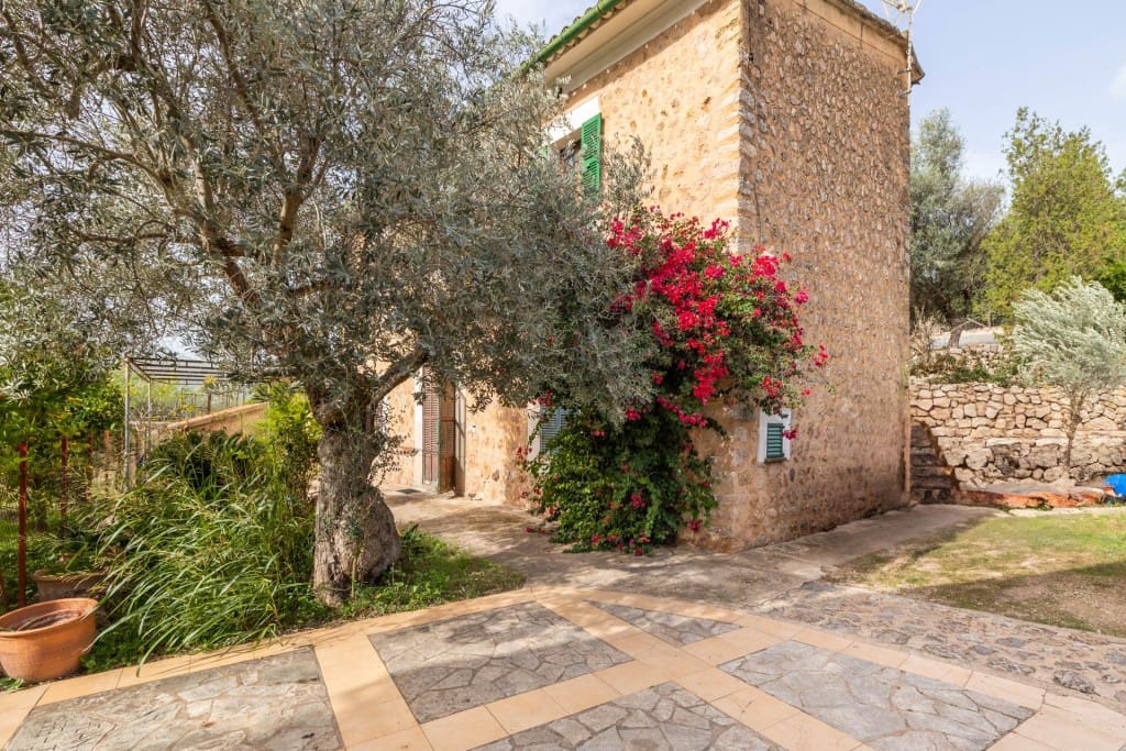 4 bedroom Finca/Country House for sale in Soller - € 1,250,000 (Ref: 8654619)