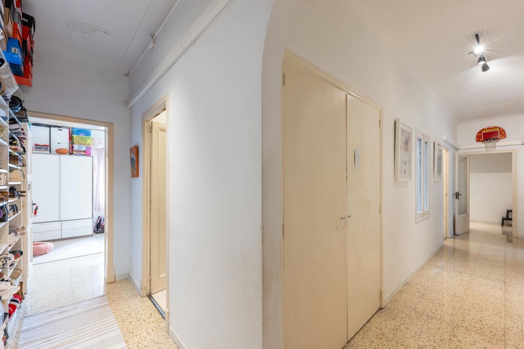 4 bedroom Apartment for sale in Palma de Mallorca - € 1,060,000 (Ref: 8665071)