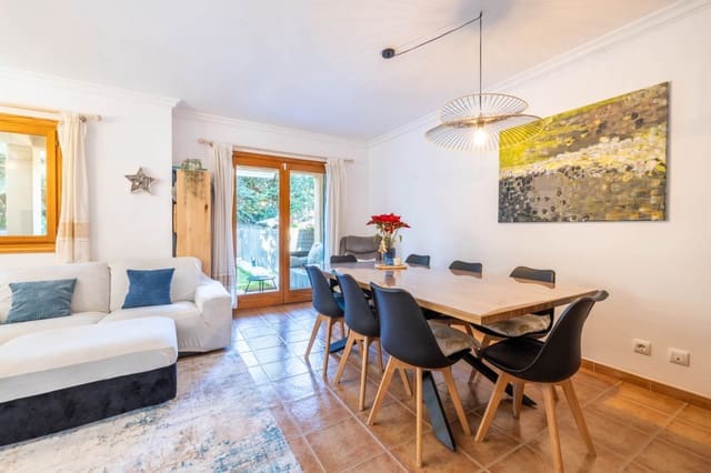 4 soveværelse Byhus til salg i Port de Pollença, Pollensa / Pollença med swimmingpool - € 575.000 (Ref: 8687380)